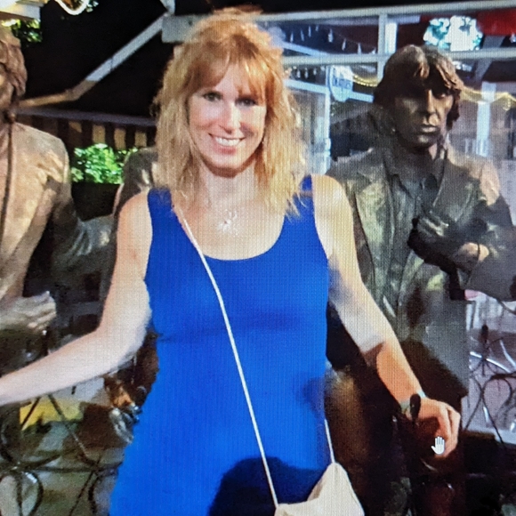 Beautiful stretchy fitted sexy dress fits approximately size 12 forever 21 - Picture 2 of 5